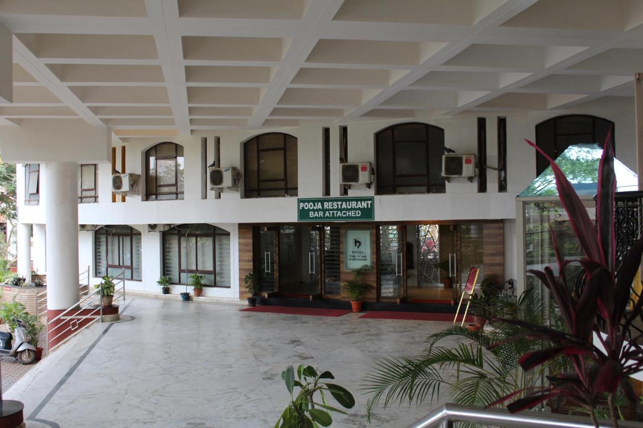 Hotel Pooja International Dāvangere Exterior foto